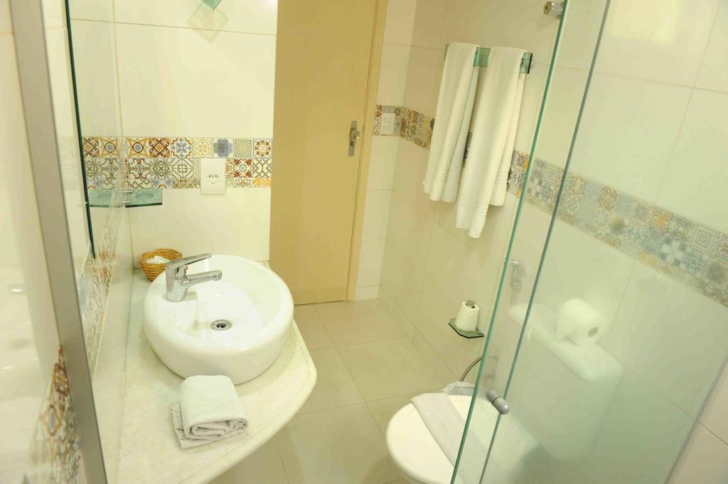 Oft Garden Hotel กัวยาเนีย ภายนอก รูปภาพ