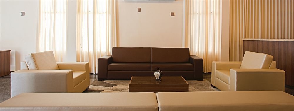 Oft Garden Hotel กัวยาเนีย ภายนอก รูปภาพ